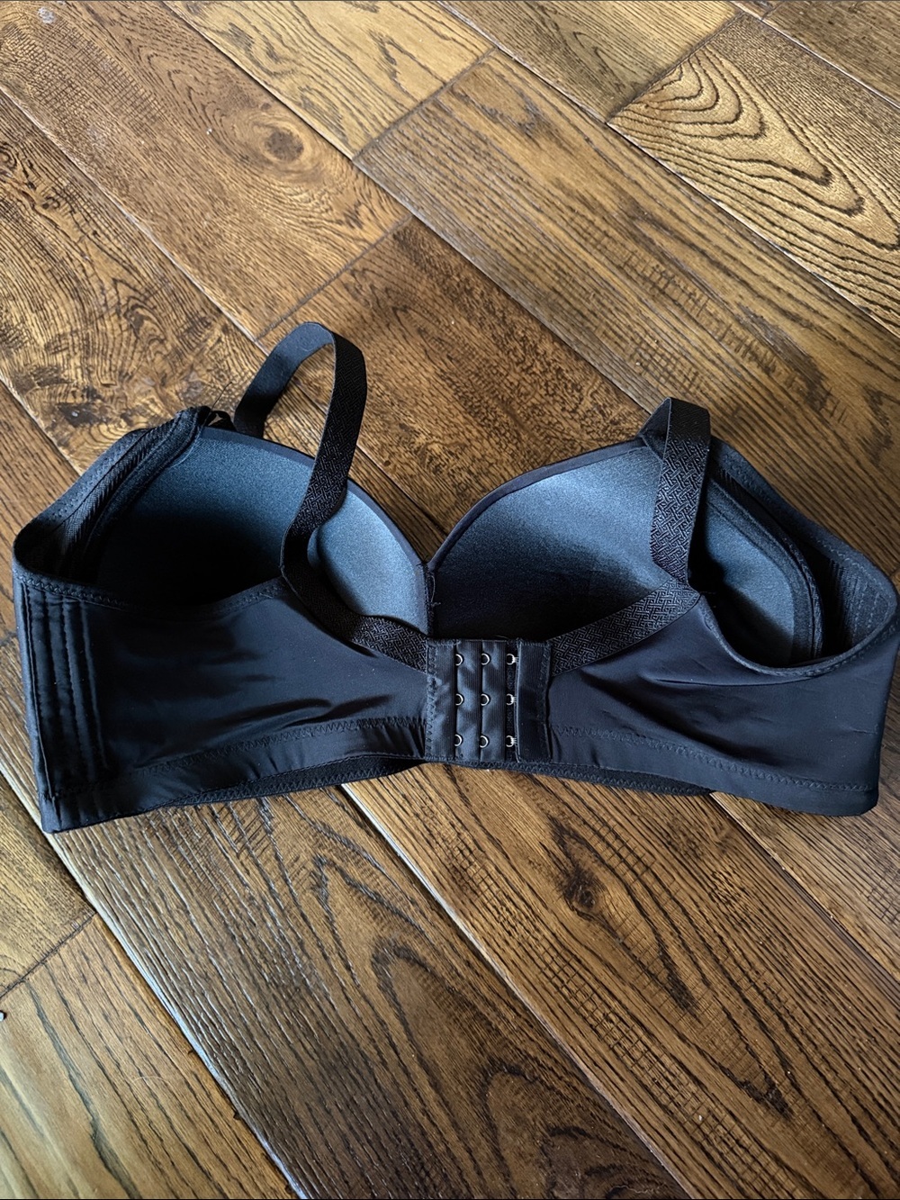 ROSE INTIMATES Black Everyday T-Shirt Bra with Light Embroidery Size 38D - Picture 2 of 4